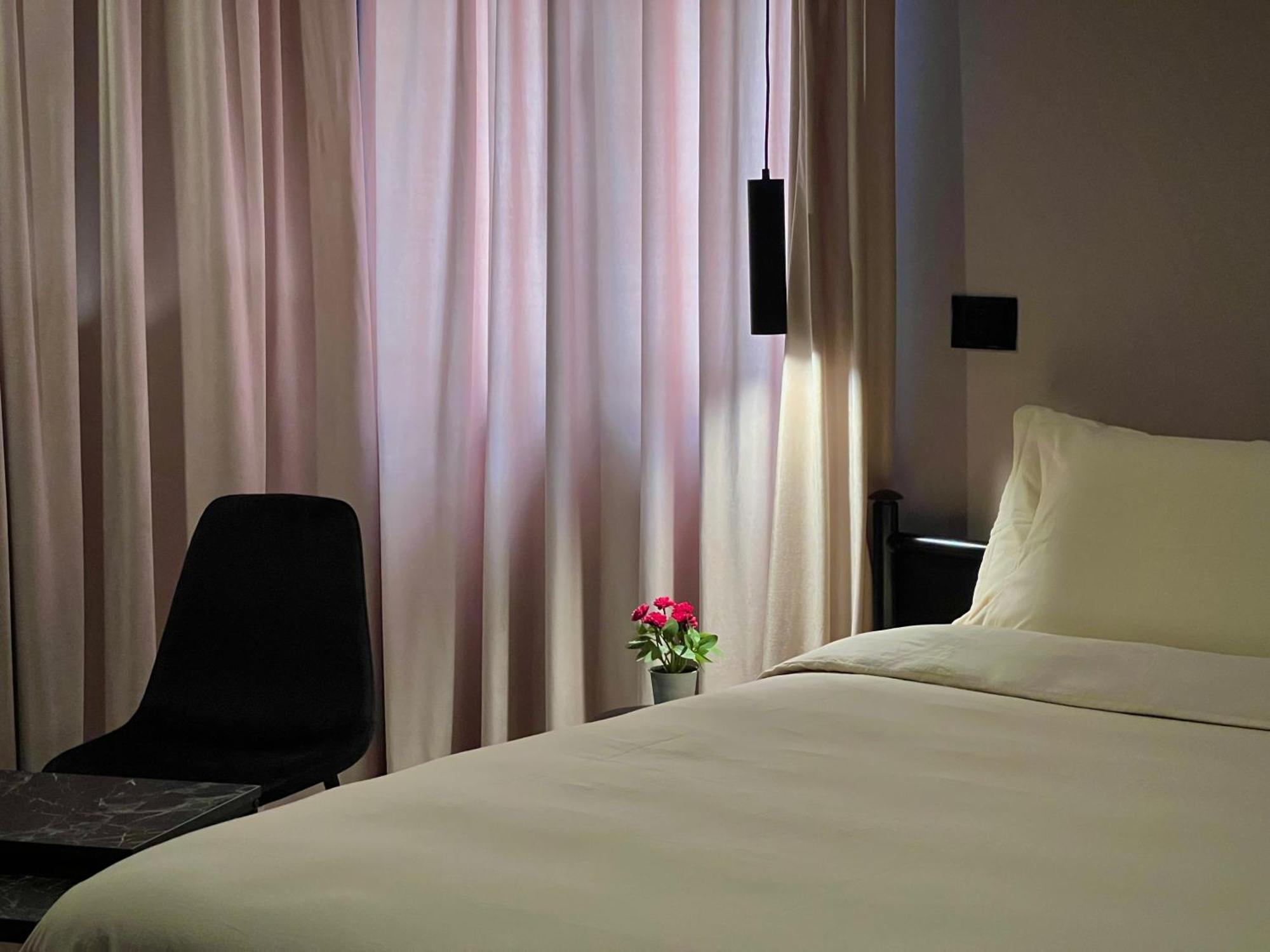 Rex Hotel Boutique Tirana Exterior foto